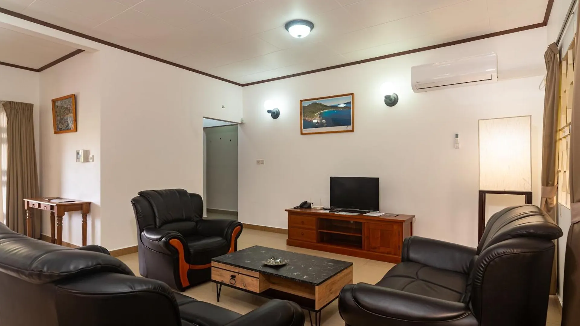 Zeph Self Catering Apartment Baie Lazare   Baie Lazare (Mahe)