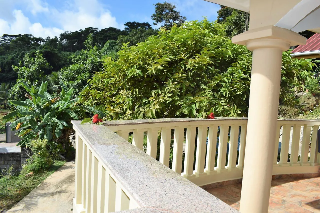 Zeph Self Catering Apartment Baie Lazare   Baie Lazare (Mahe)