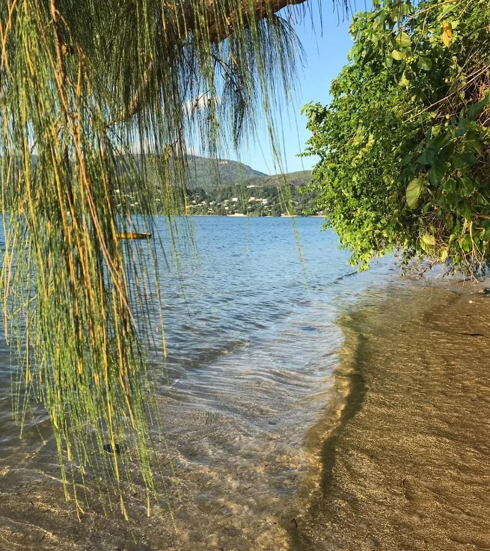 Zeph Self Catering Apartment Baie Lazare